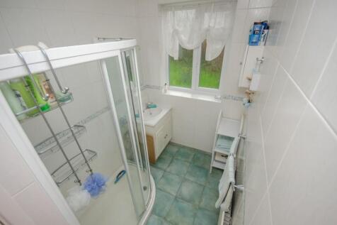 Shower room.jpg