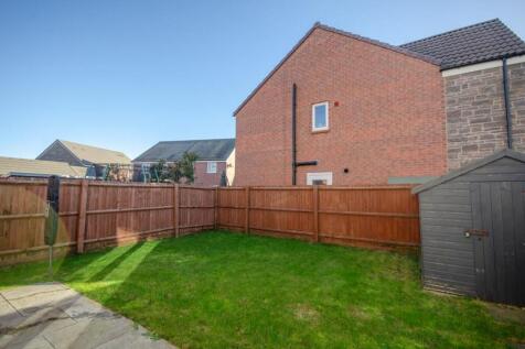 Rear garden pic 2.jpg