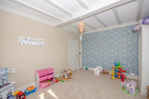 Bedroom four pic 2.jpg