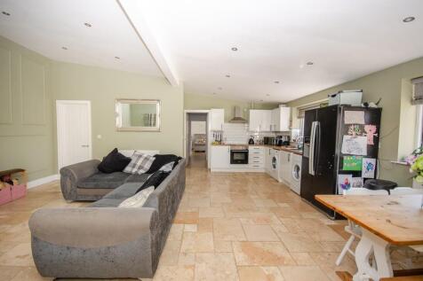 Annexe living area pic 2.jpg