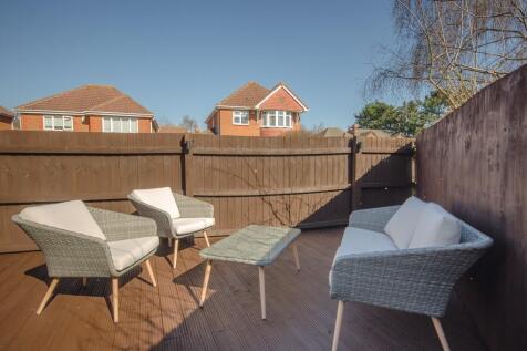 Decking-seating.jpg