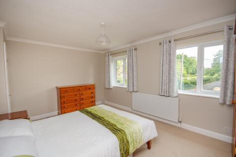 Bedroom 2.jpg