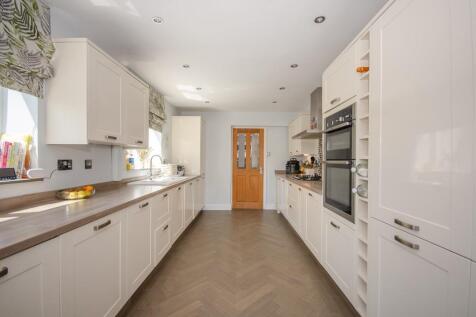 KItchen pic 2.jpg