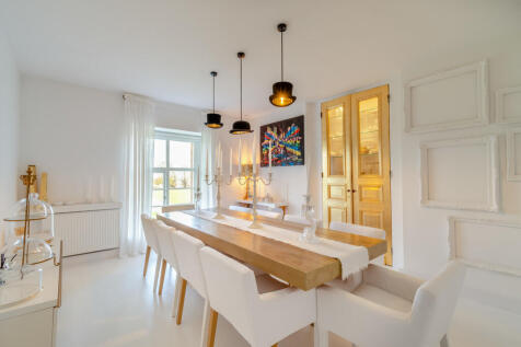 8578894-interior0...