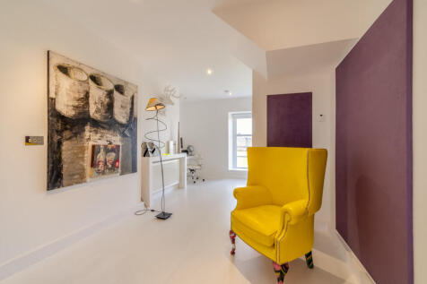 8578894-interior3...