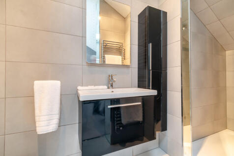 8578894-interior4...
