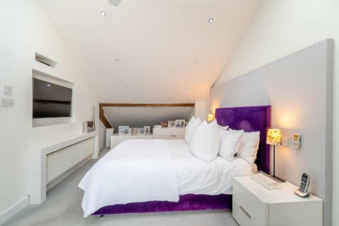 8578894-interior5...