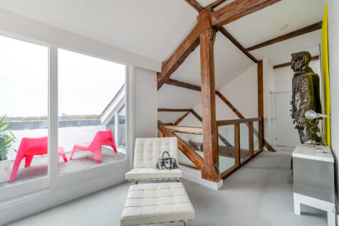 8578894-interior6...