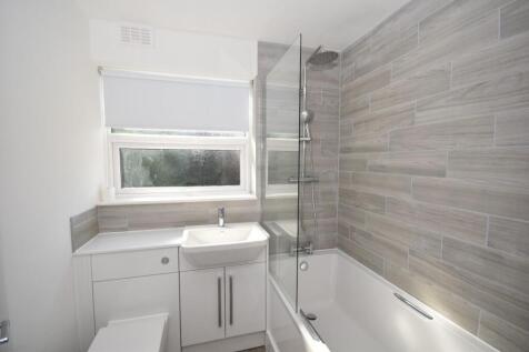 Bathroom.JPG