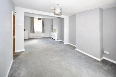 Lounge/ Dining Room