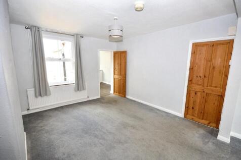 Lounge/ Dining Room