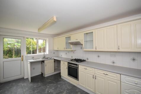 Kitchen 3.JPG