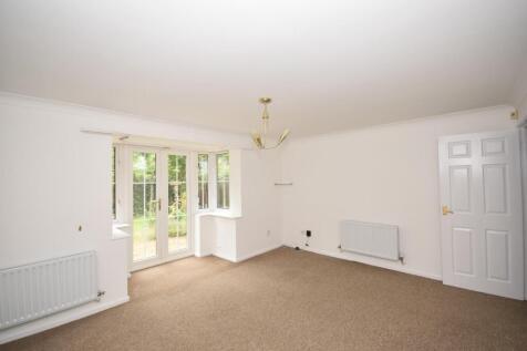 Living room 6.JPG