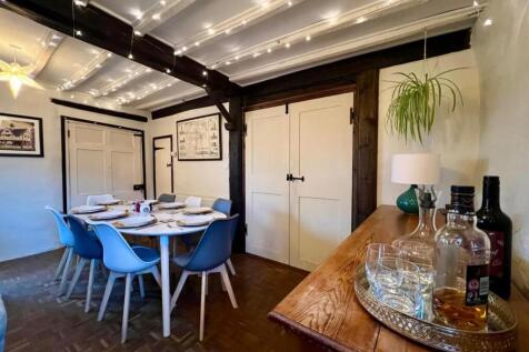 Lounge/Snug