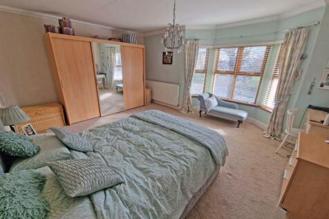 Bedroom1c.jpg