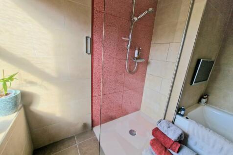 Shower.jpg