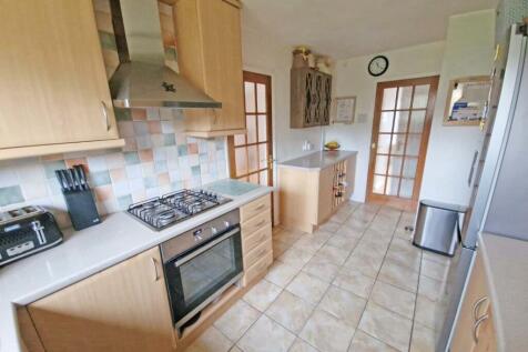 Kitchen1.jpg