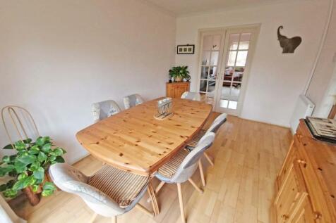 Dining Room.jpg