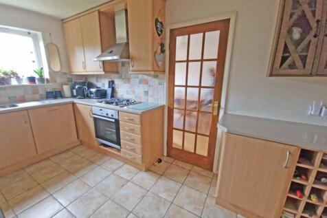 Kitchen2.jpg