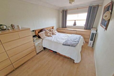 Bedroom1.jpg