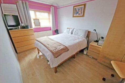 Bedroom2.jpg
