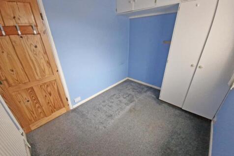 bedroom2a.jpg