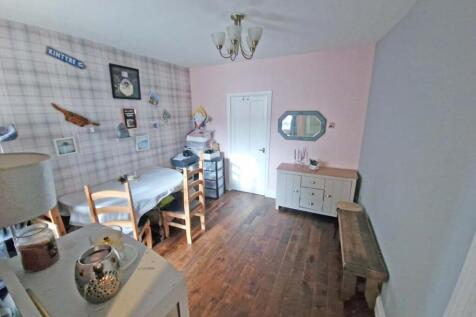 Dining Room.jpg