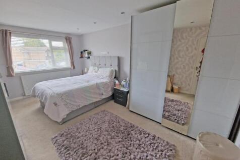 Master Bedroom.jpg