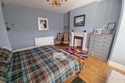 bedroom1c.jpg
