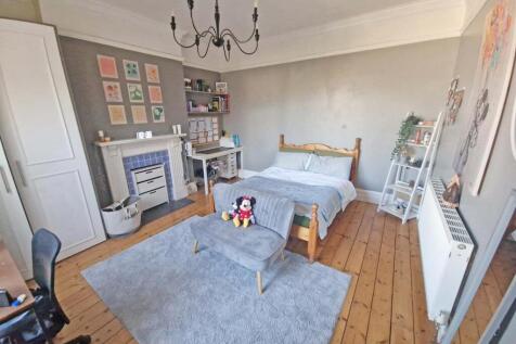 Bedroom2.jpg