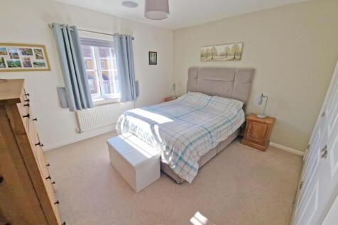 bedroom1.jpg