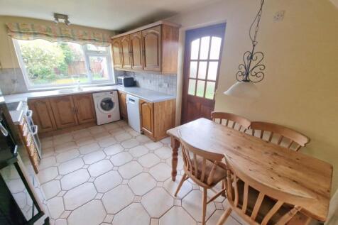 Kitchen5.jpg