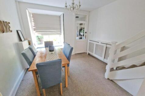 Dining Area.jpg