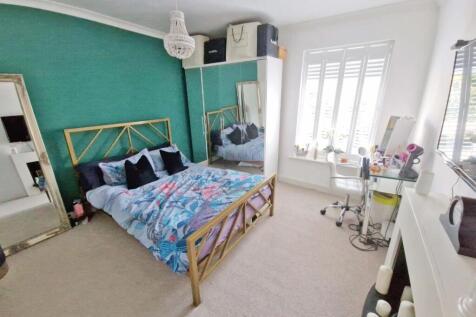 bedroom1b.jpg
