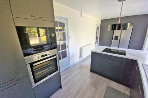 kitchen1.jpg