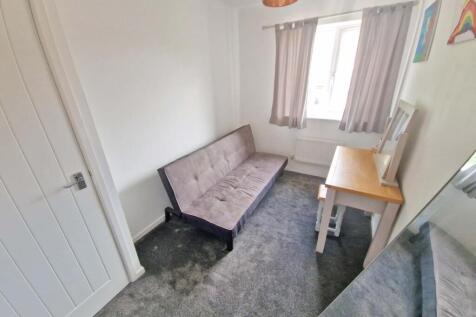 Bedroom2a.jpg