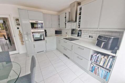 kitchen3.jpg