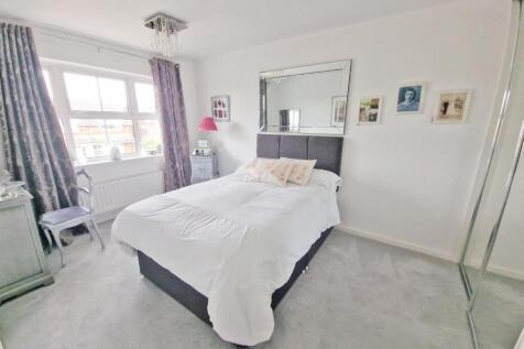 bedroom1b.jpg