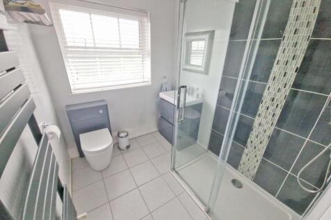 Shower Room.jpg