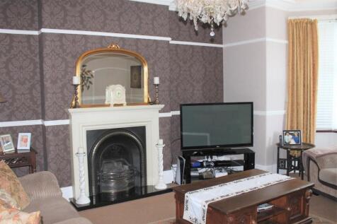 charlton st 7 lounge pic 1.JPG