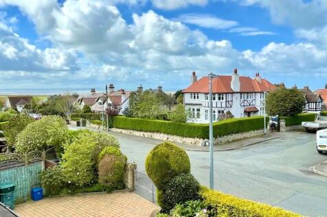 gannock pk vardre lodge view from bed 1.jpg