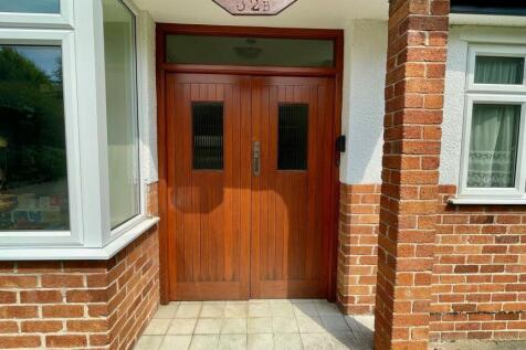 CANOPIED ENTRANCE