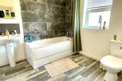 3-PIECE BATHROOM