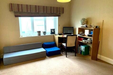 BEDROOM 3/OFFICE