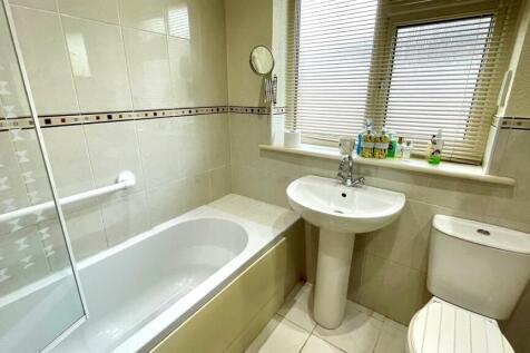 3-PIECE BATHROOM