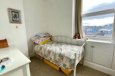 BEDROOM  2