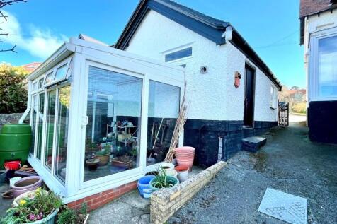 Separate Upvc SUN ROOM/POTTING AREA