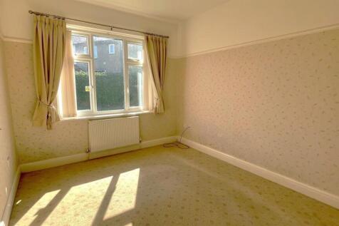 GROUND FLOOR BEDROOM