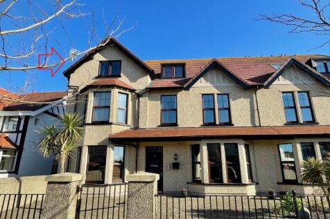 lloyd st 53 to 55 flat 9.jpg