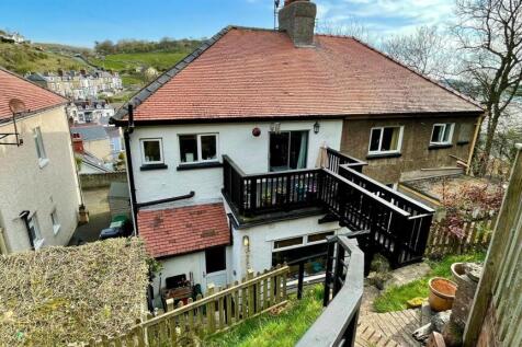 TIERED REAR GARDEN